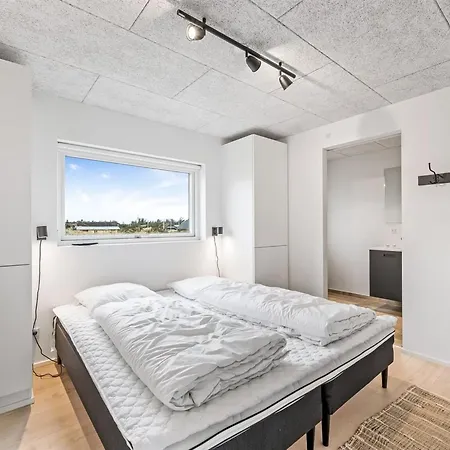 Chenoa - 350m From The Sea By Interhome